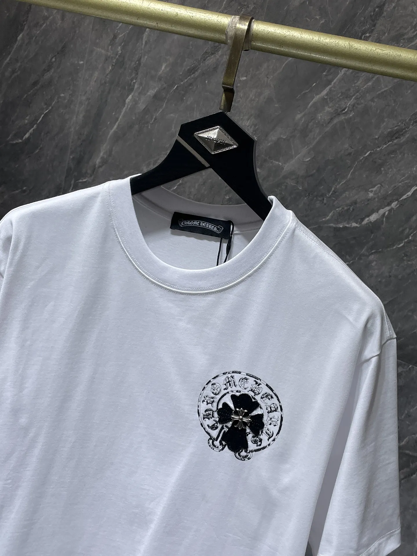 P170 New Chrome Hearts 25ss willow inkjet high version for summer! High weight, environmentally friendly and high-quality top-quality fabric 280g Crow cross patch embroidery spray-painted foam short sleeves. Counter synchronization. 1:1 replica version. Recommended colors: white, black